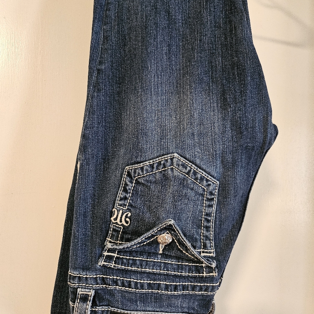 JEANS - Picture 2 of 2